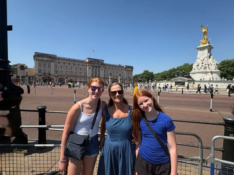 Buckingham Palace photo 5