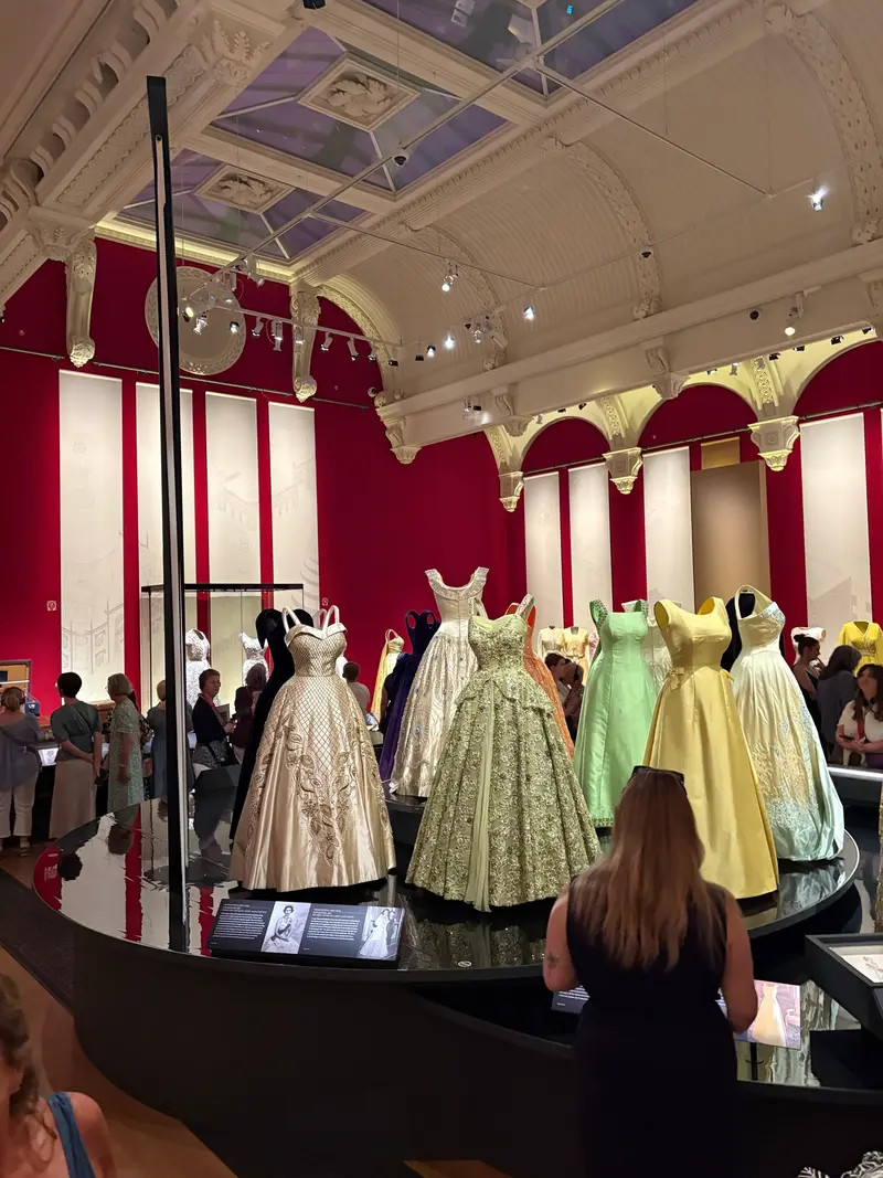 Queen's Wardrobe photo 7