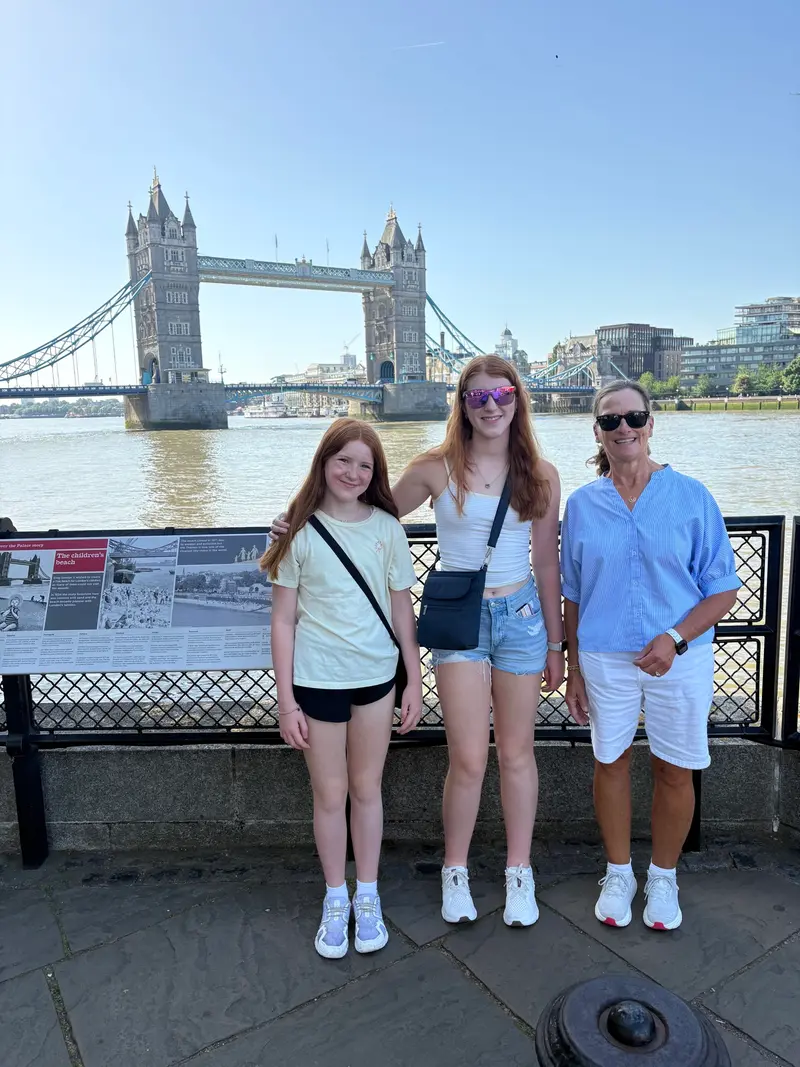 Tower Bridge photo 1