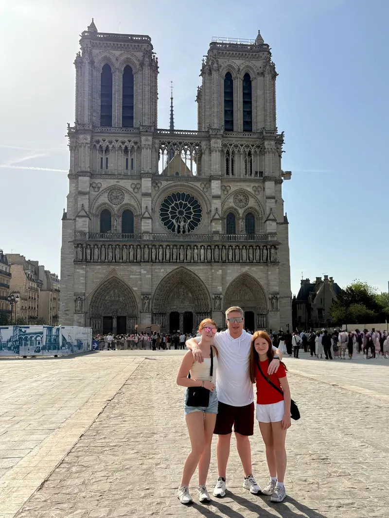 Notre Dame photo 3